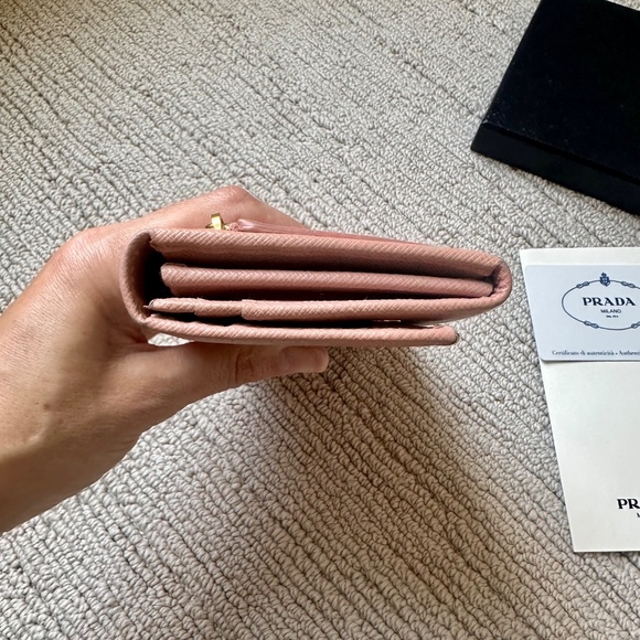 2 PRADA WALLETS!! 100% Authentic w/ Prada Gift Boxes Pink & Black RARE!! - Picture 11 of 14
